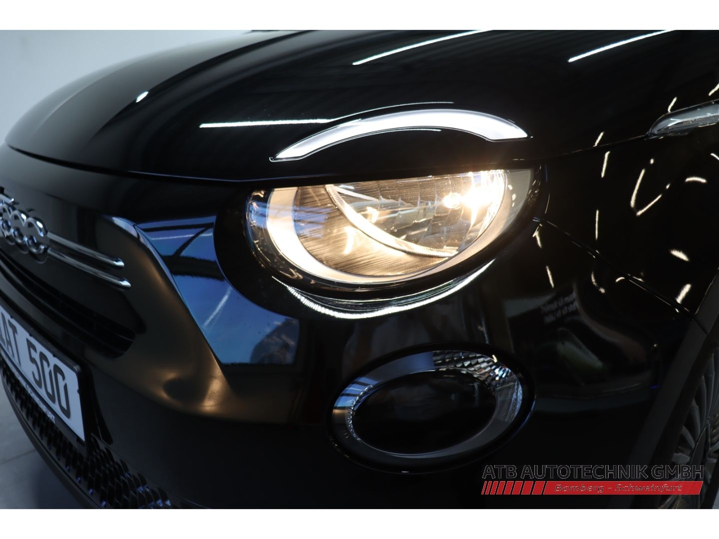 Fahrzeugabbildung Fiat 500 1.0l Hybrid ICON Apple CarPlay Klimaautom DA