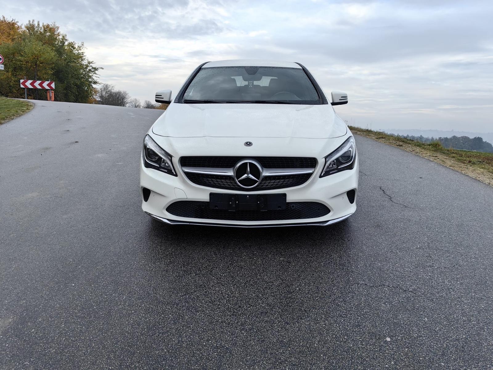 Mercedes-Benz CLA 220 d Shooting Brake CDI