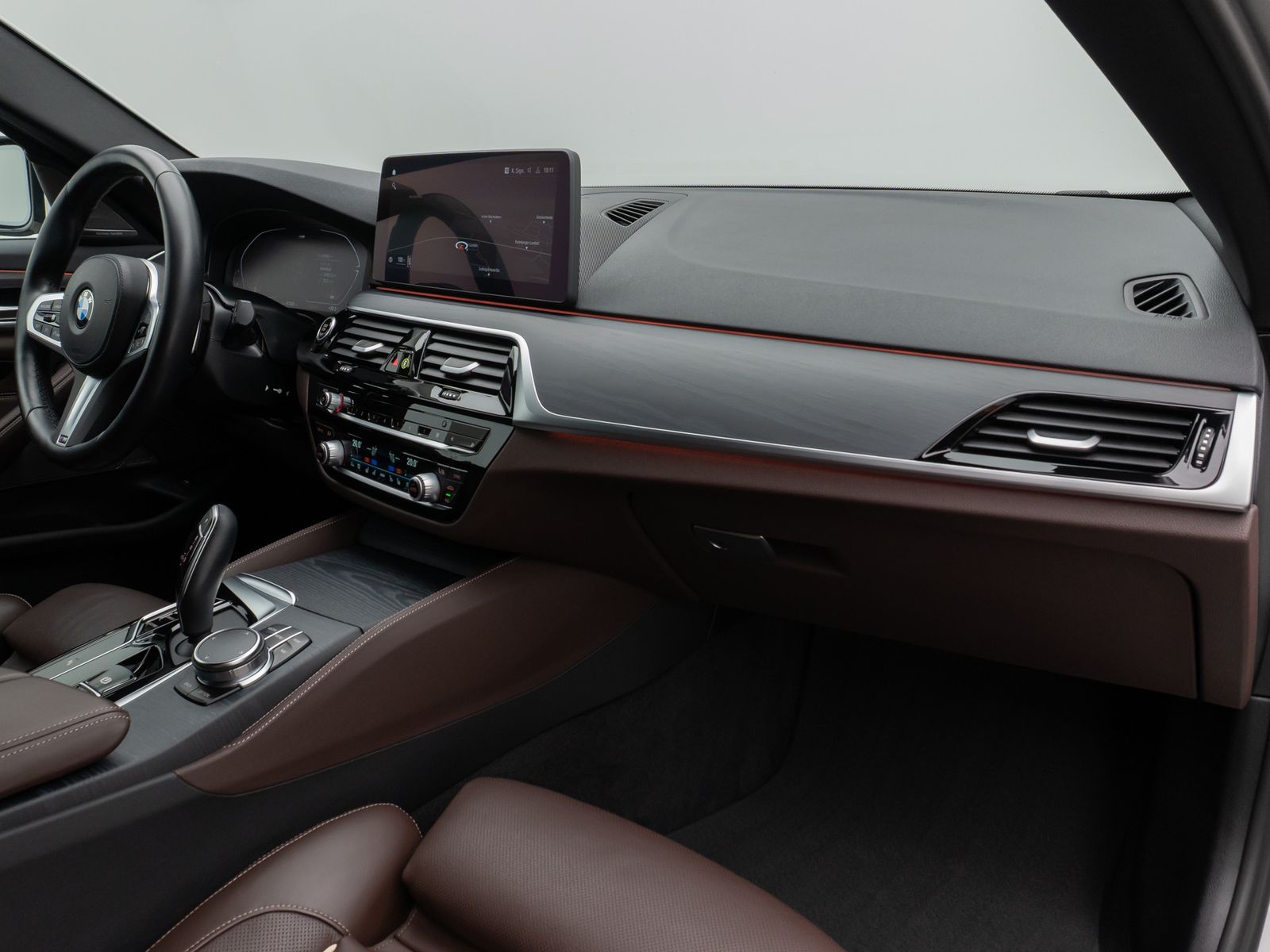 Fahrzeugabbildung BMW 540d xD M Sport Kamera Laser HUD DAB H/K Komfort