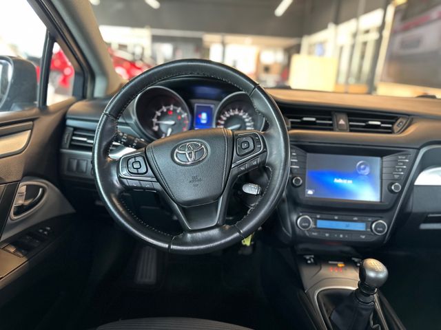 Toyota Avensis Kombi Edition