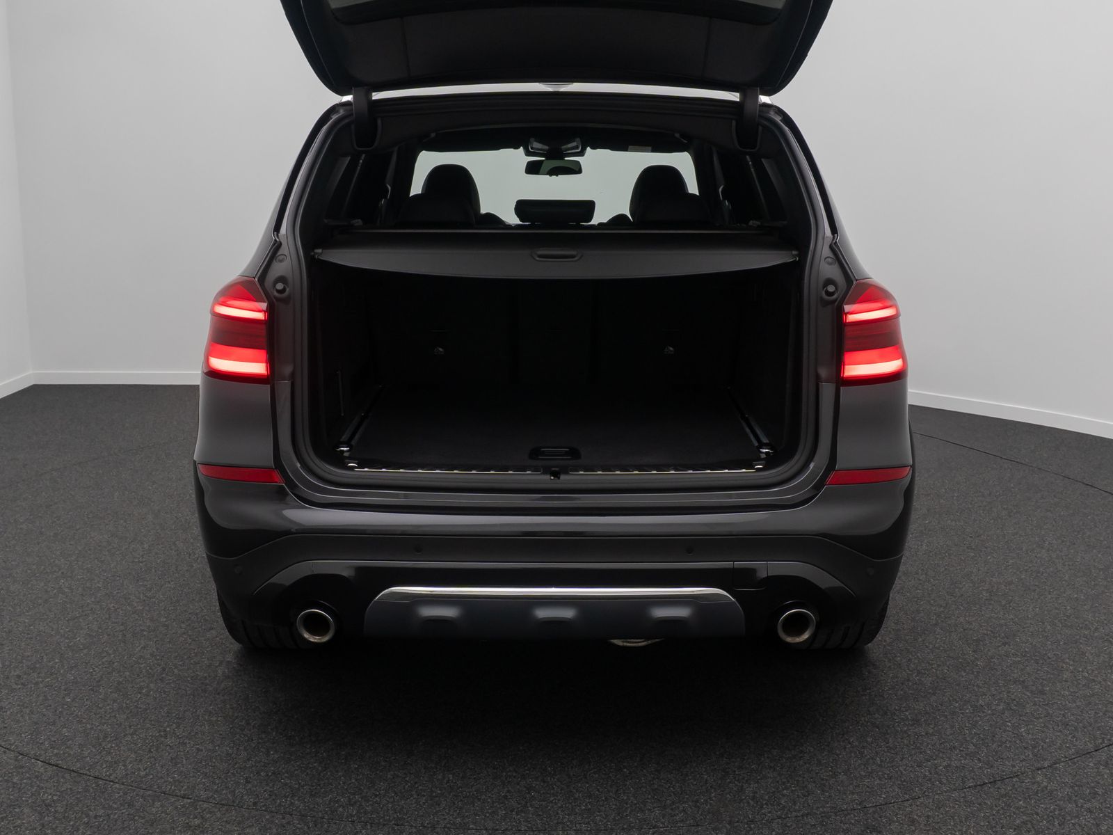 Fahrzeugabbildung BMW X3 xD20i LuxuryLine HUD Kamera Alarm HiFi 21Zoll