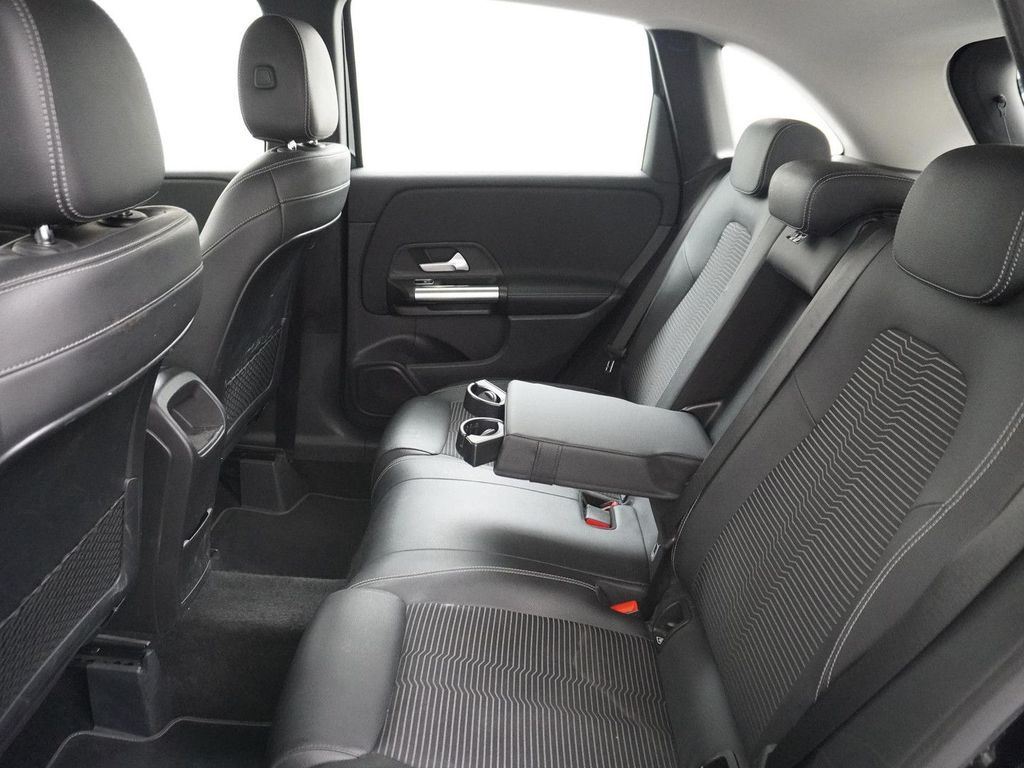 Mercedes-Benz B 180 180d Business Solution Plus AHK | navi | L