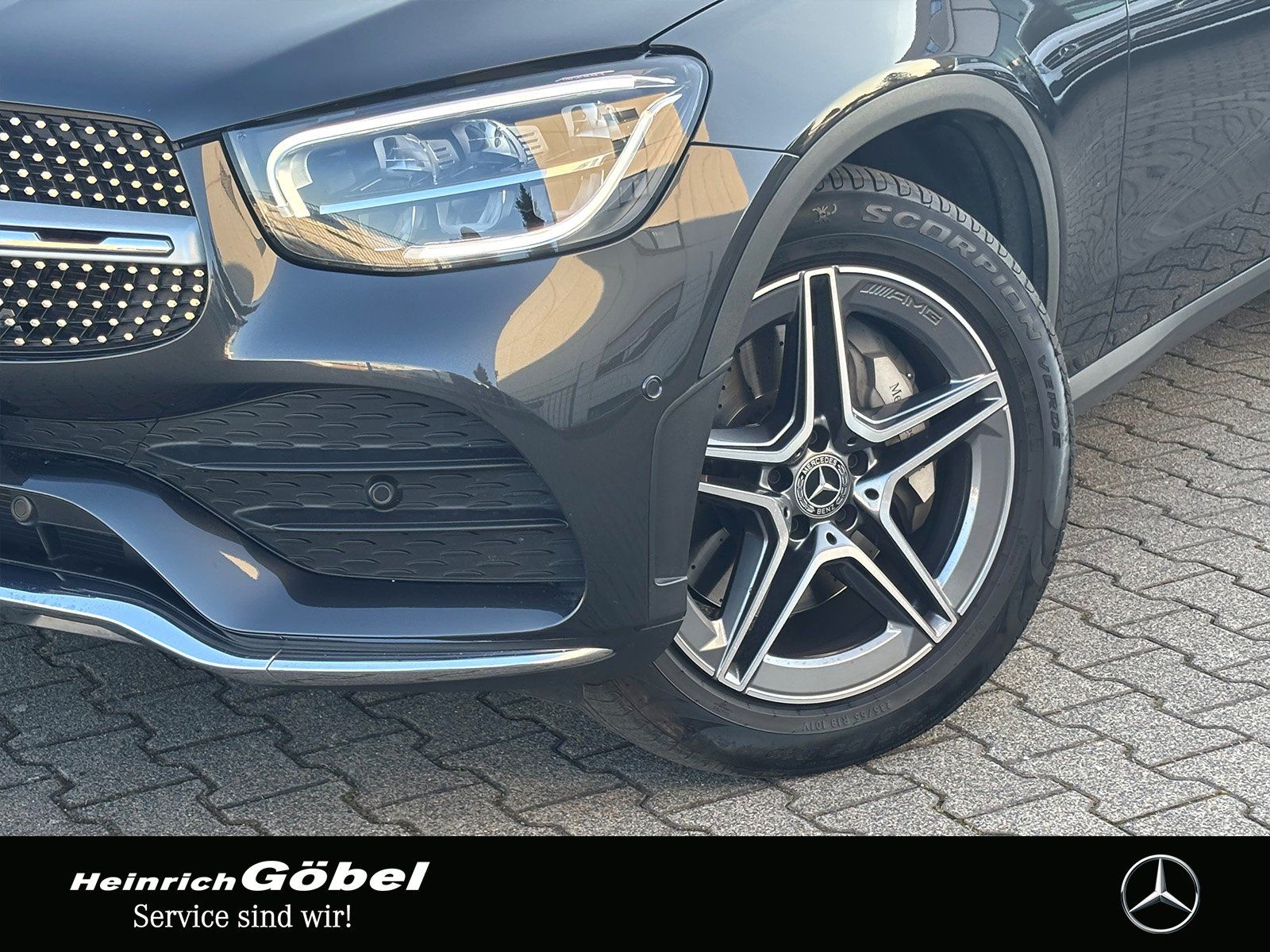 Fahrzeugabbildung Mercedes-Benz GLC 400 d 4M Coupé*AMG*AHK*SCHIEBEDACH*AMBIENTEB