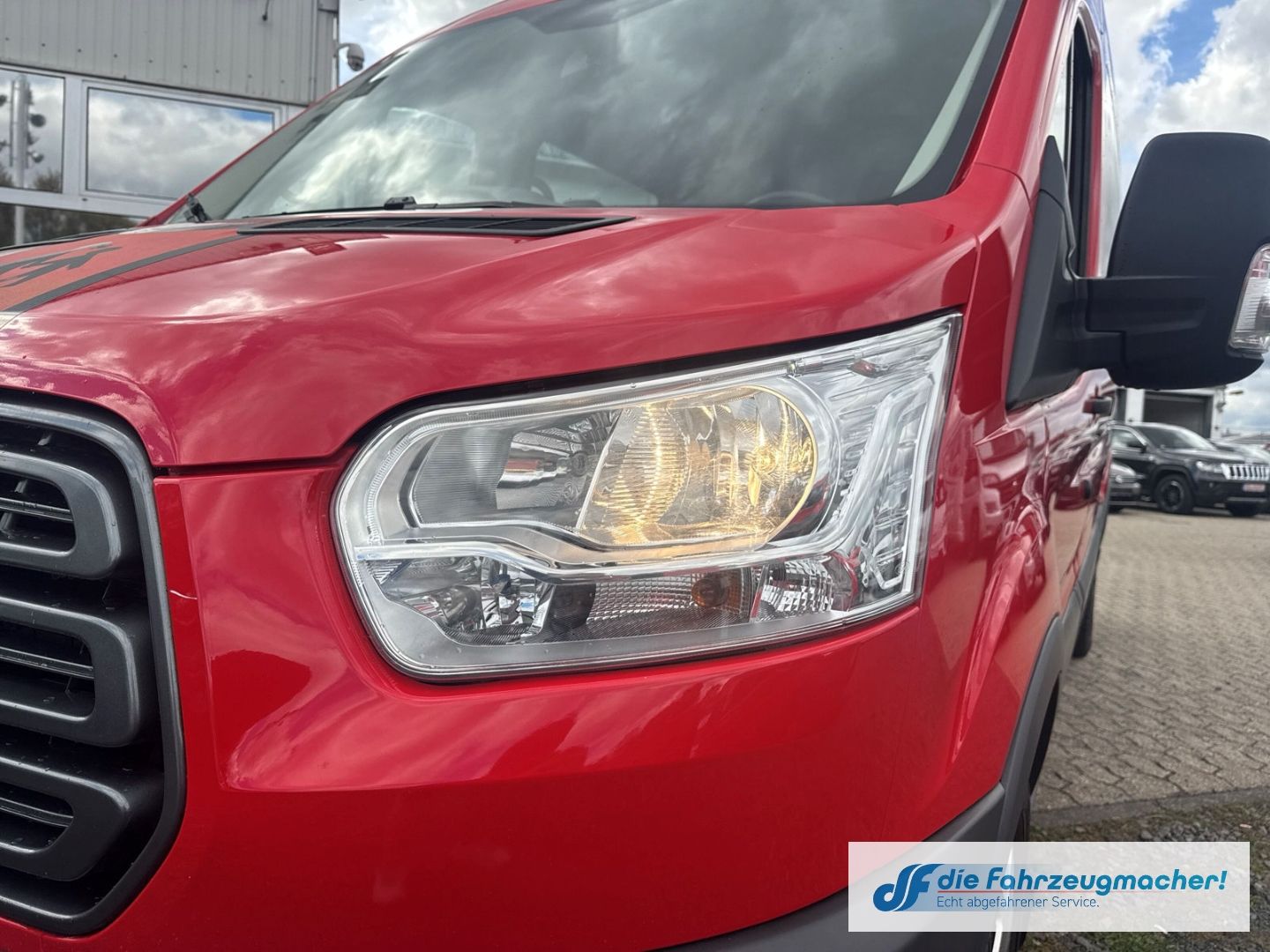 Fahrzeugabbildung Ford Transit Kombi 350 L3 Trend StandHZG *2881*EXPORT