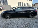 Hyundai i40 cw blue Premium - Hyundai i40 mit Panoramadach