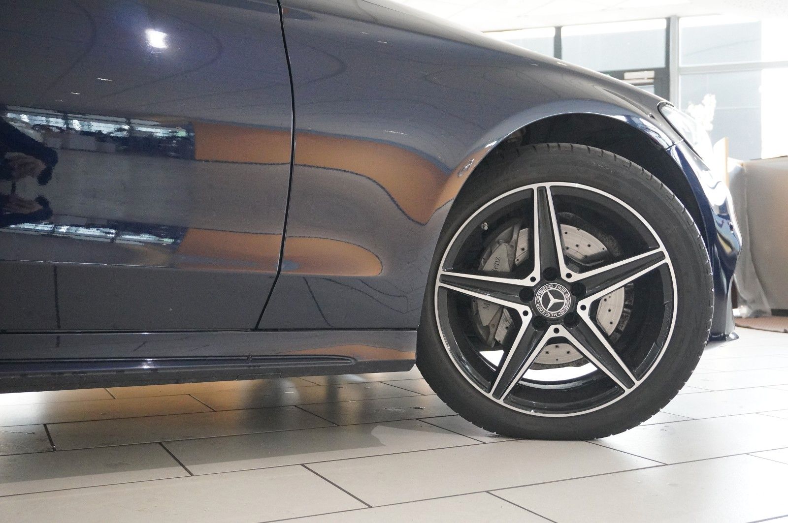 Fahrzeugabbildung Mercedes-Benz C 200 T AMG LINE 9G-TRONIC NAVI/LED/PANO./SPORT