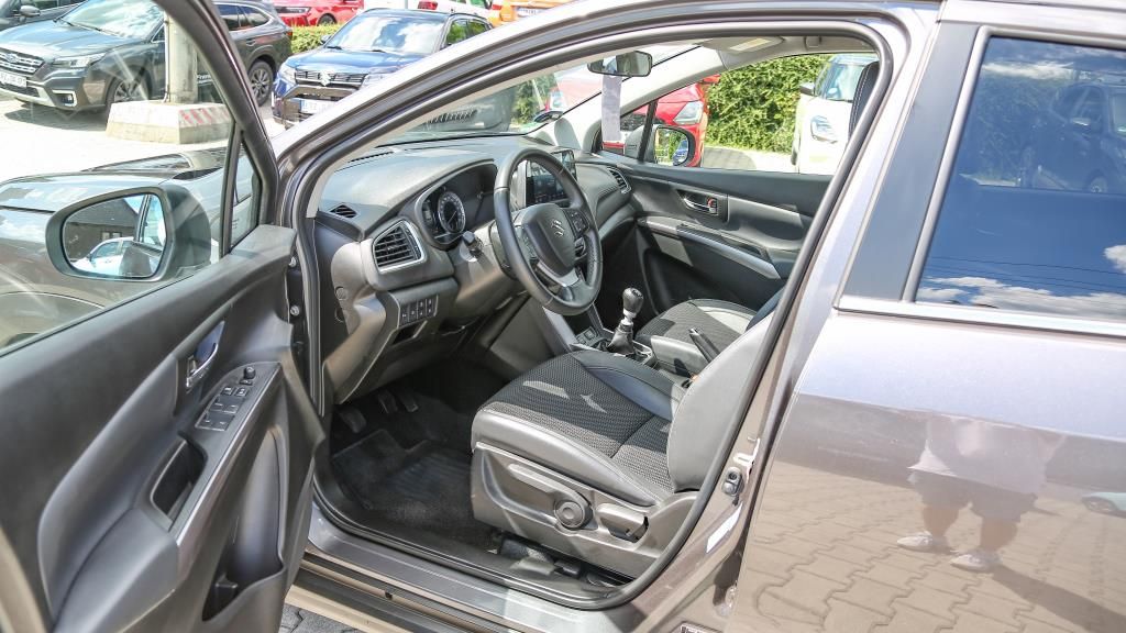 Autohaus Zimpel & Franke - Suzuki SX4 1.4 AHK+SHZ+LED+FWD+Re-Import - Bild 8 Autohaus Zimpel & Franke - Suzuki SX4 1.4 AHK+SHZ+LED+FWD+Re-Import - Bild 8