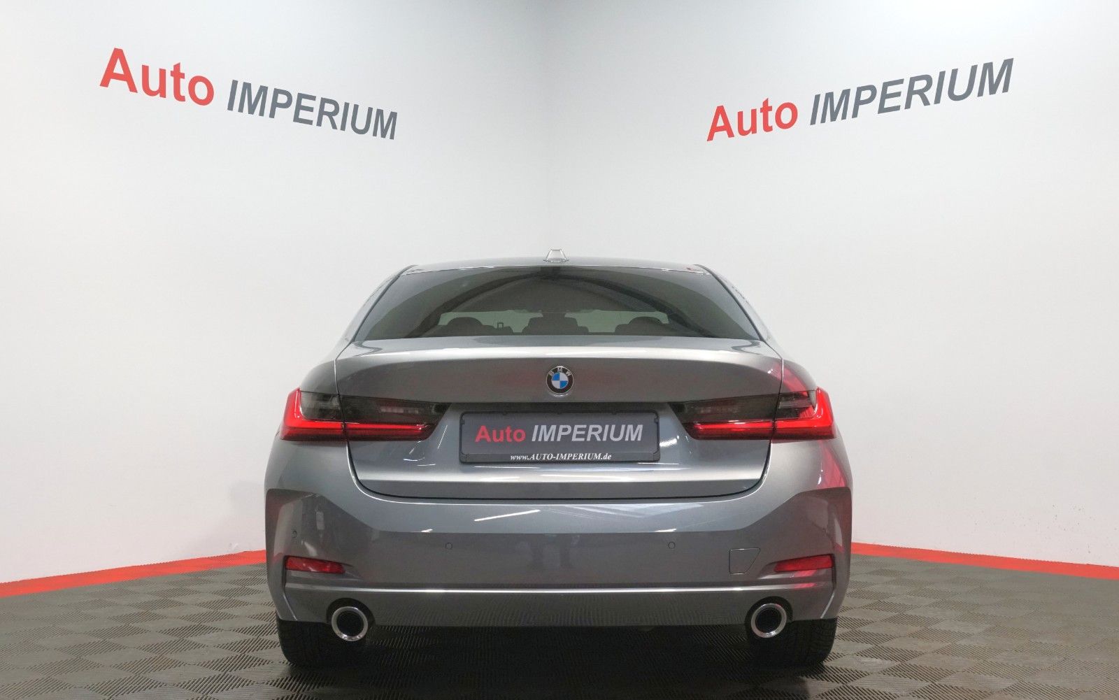 BMW 320 d xDrive Limousine*LED*WIDESCREEN*DAB* foto 6