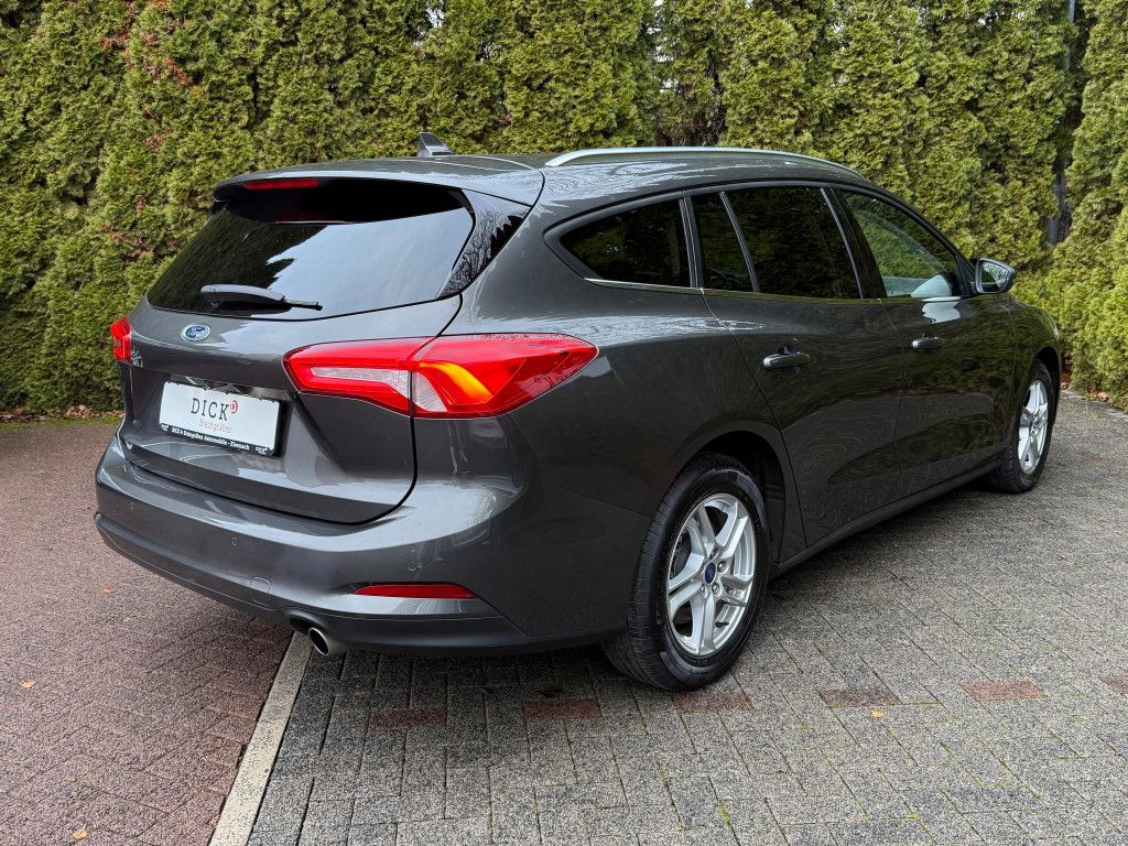 Fahrzeugabbildung Ford Focus 1.5 TDCi Aut. Cool&Connect LED+NAV+AHK+KAM