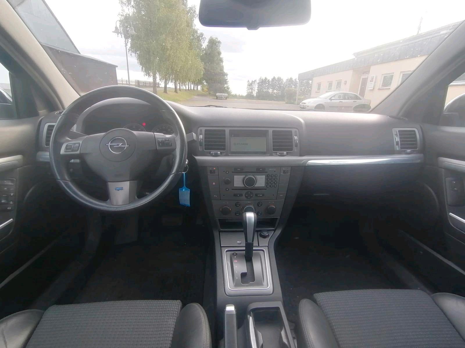 Opel Vectra 2006 — photo 9