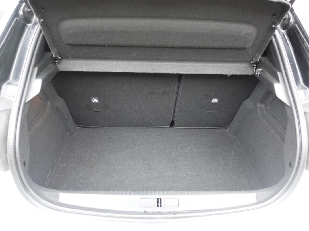 Fahrzeugabbildung Opel Corsa F 1,2 GS Line