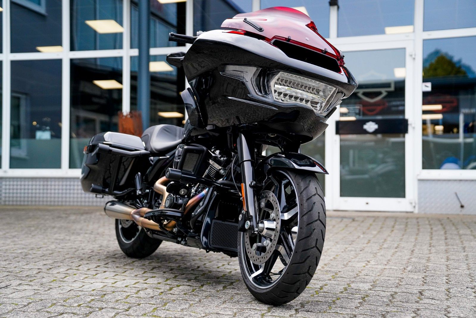 Fahrzeugabbildung Harley-Davidson Road Glide FLTRX 117 Cui - Zard Rick´s Lenker -