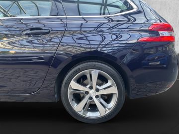 Peugeot 308 SW Allure PT 130 Navi+SHZ+LED+RFK+Carplay+LM