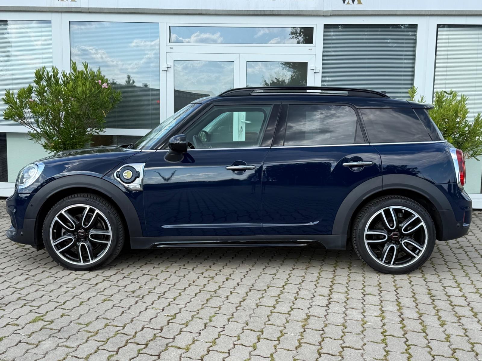 MINI Countryman Cooper SE ALL4 JCW*LED*Navi*Panorama*