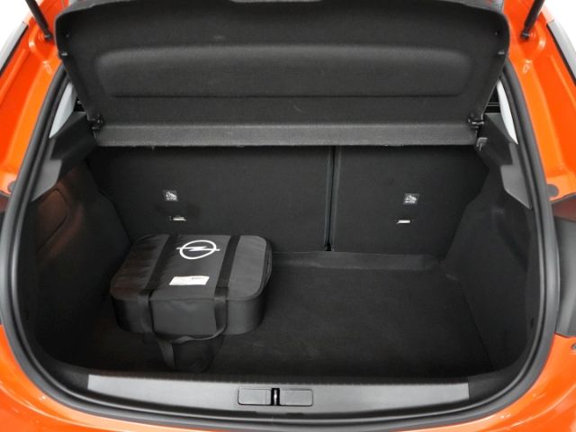 Corsa-e F EDITION 50kWH AT+SITZHEIZUNG+PARKPILOT