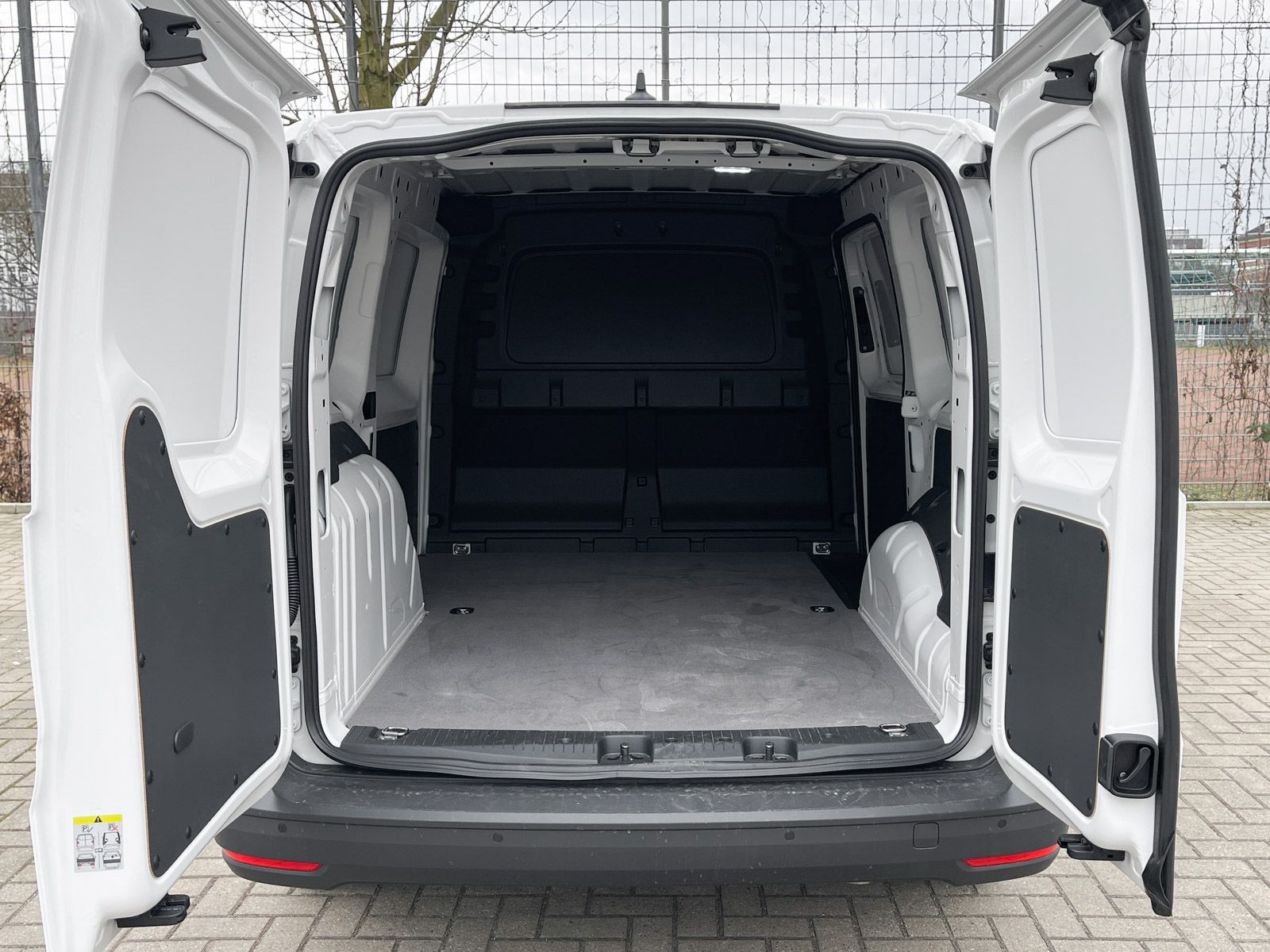 Volkswagen Caddy - Bild 17