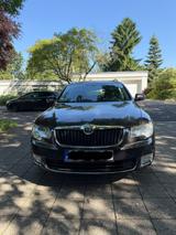 Skoda Superb 1.8 TSI, CarPlay - Skoda Superb aus 2011: Kombi
