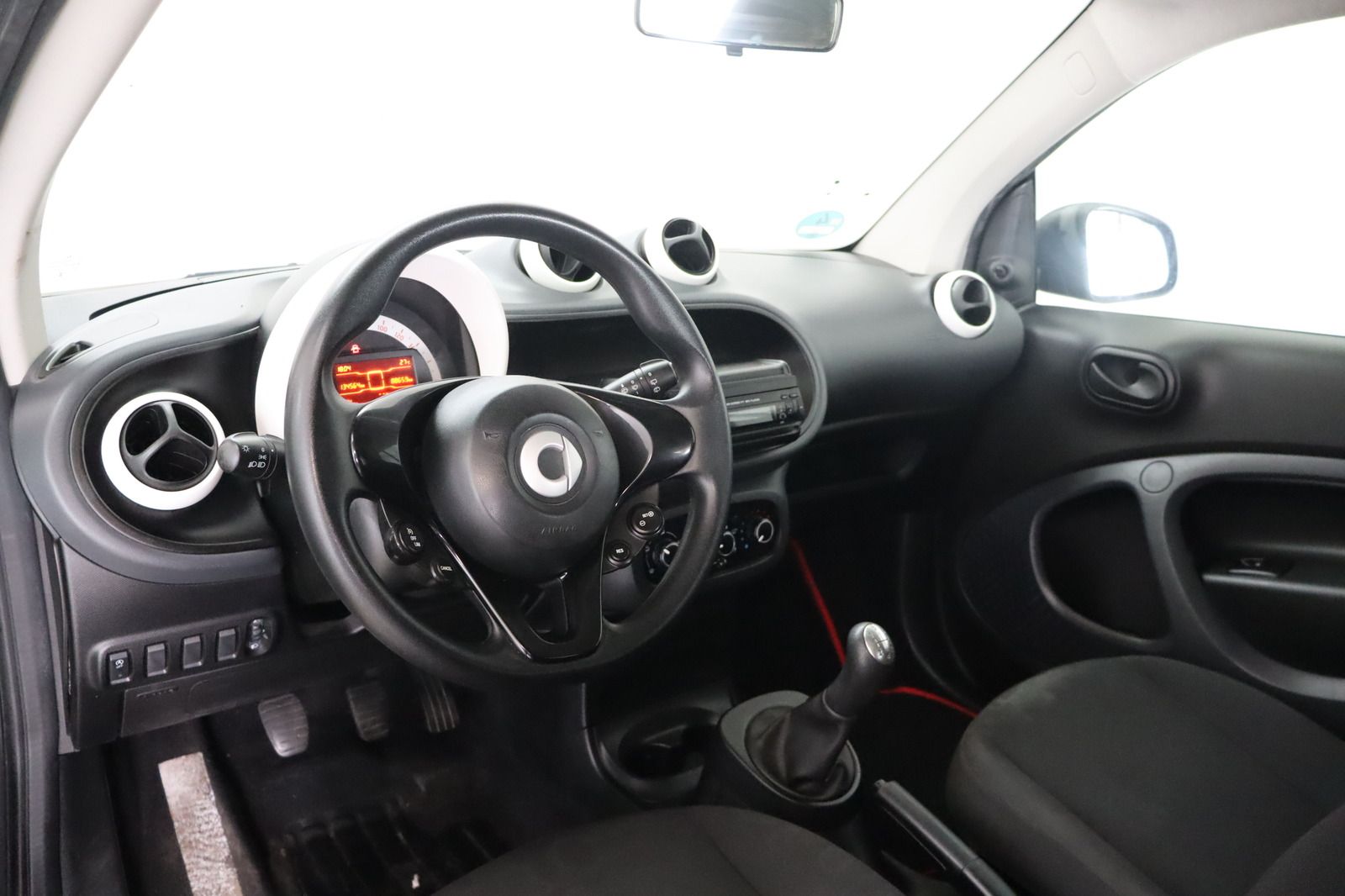 Fahrzeugabbildung Smart fortwo coupe * Navi * 1. Hand * HU/AU bis 04.27