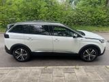 Peugeot 5008 BlueHDi 180 EAT8 GT / 7-Sitzer / Panorama - Peugeot: 8sitzer