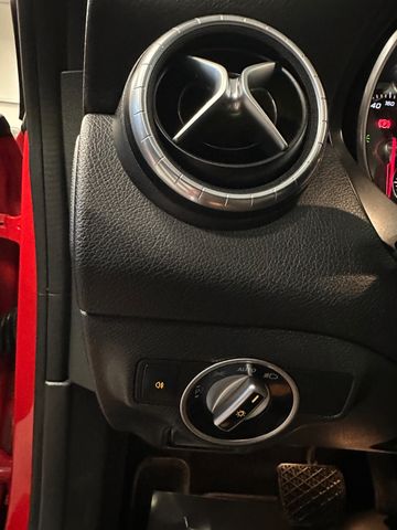 Mercedes-Benz CLA Shooting Brake CLA 180 *AMG*Navi*AHK*