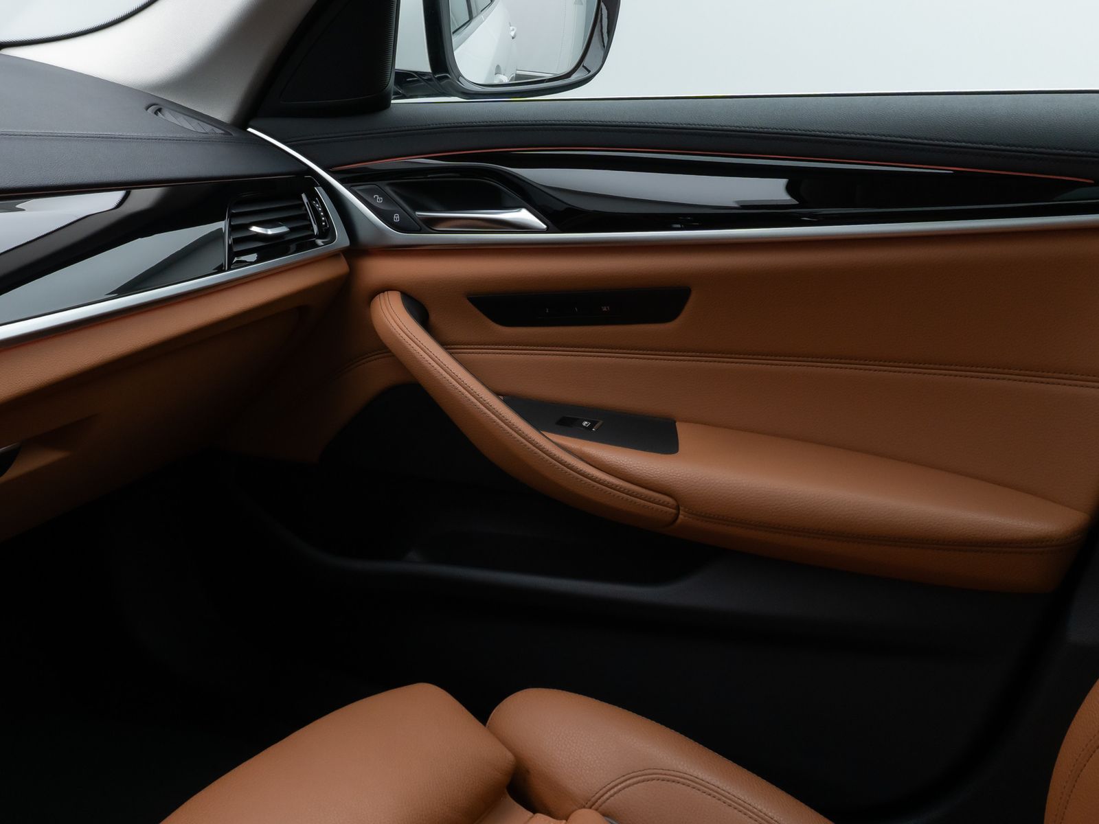 Fahrzeugabbildung BMW 530d xD Luxury Line Panorama Kamera HUD DAB HiFi