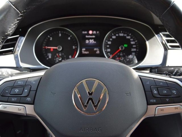Passat Variant 2.0 TDI DSG Elegance AHK/MATRIX/N