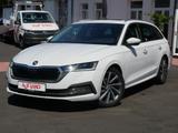 Skoda Octavia Combi 1.5 TSI First Edition LED Navi ACC - Skoda Octavia: Edition