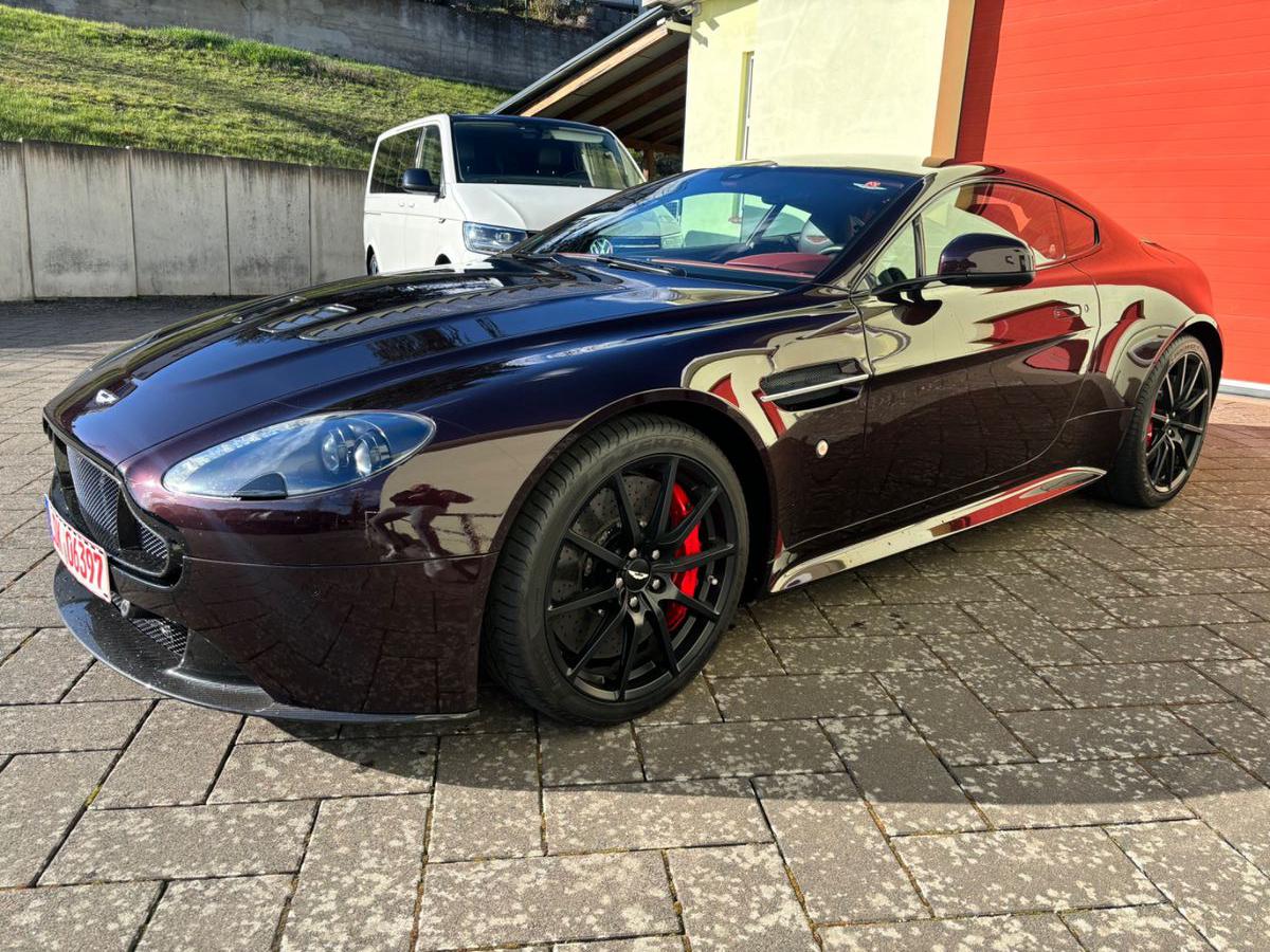Aston Martin V12 Vantage 6.0 S Vollausstattung Top Zustand