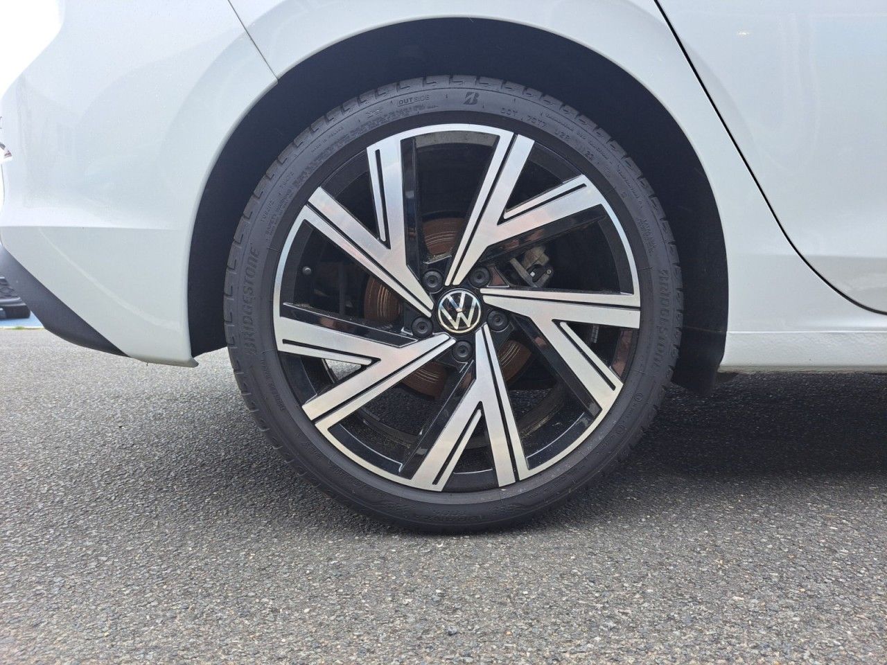 Volkswagen Golf VIII 1.0 eTSI Navi/ACC/RFK Klima Navi foto 7