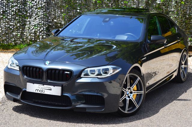 BMW M5 Lim*COMP*AKRAP*CARBON*HUD*CAM*PANO*B&O*NAVI*