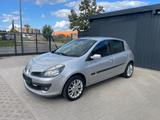 Renault Clio Edition Dynamique Klima Alu TÜV! - gebrauchte Renault Clio aus dem Jahr 2005