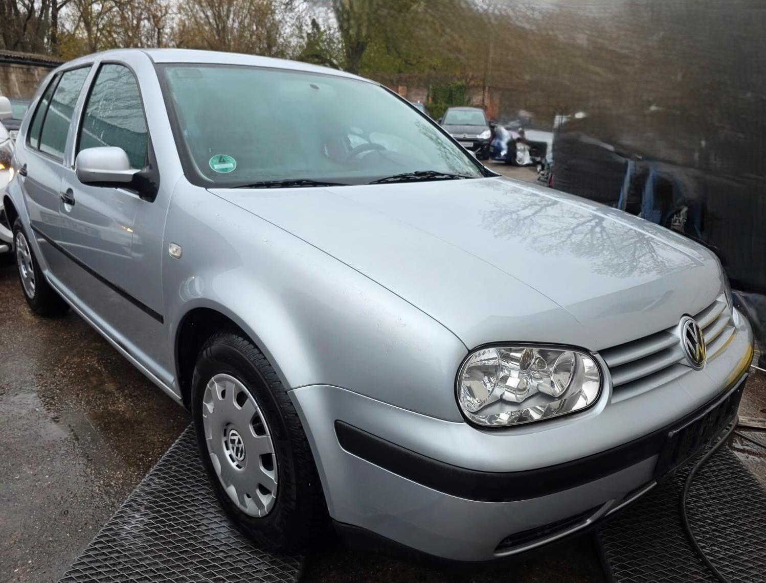 Volkswagen Golf 1.4 Basis/Gepflegt/Tüv+Insp. neu