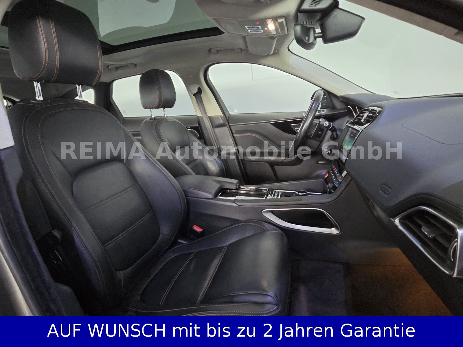 Fahrzeugabbildung Jaguar F-PACE 2,0T Prestige AWD, Pano, Leder, Meridian