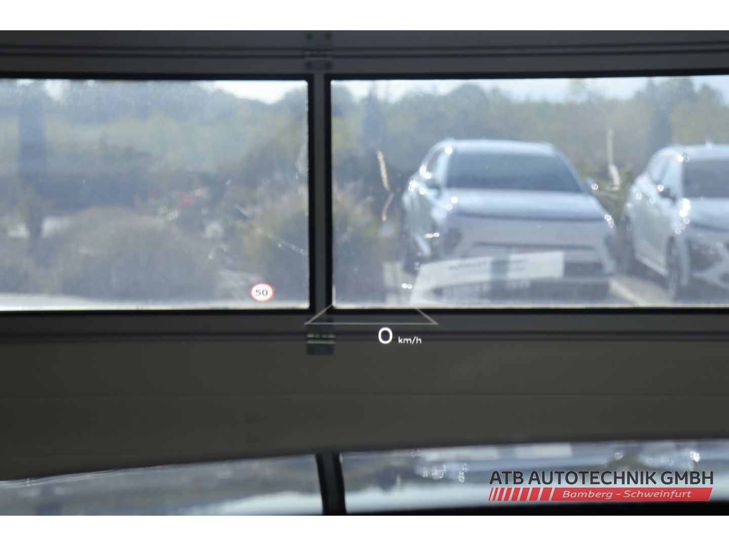 Fahrzeugabbildung Hyundai KONA Elektro Prime 65,4 kWh 2WD SOH 98,9% HUD Na