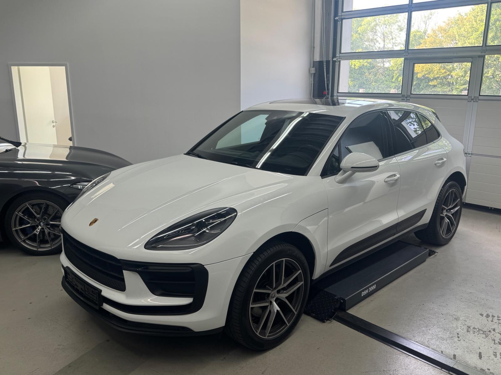 Porsche Macan 2023 Pano 20" Kamera CarPlay SpeedInfo