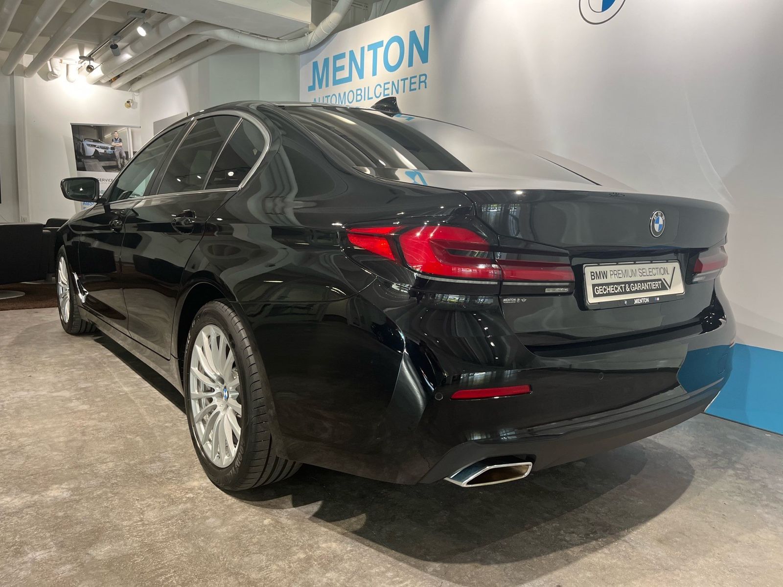 BMW 540i xDrive Glasdach DAB LCProf Shz Sportsitz foto 4