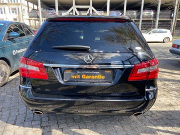Mercedes E 300 - 6