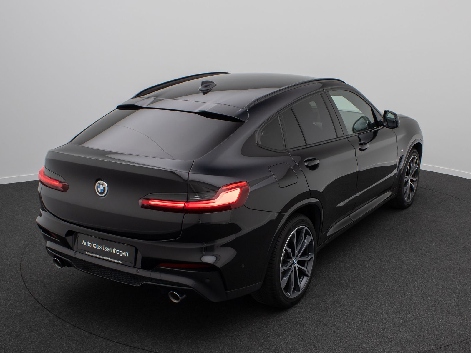 Fahrzeugabbildung BMW X4 xD30d M Sport ACC 360&deg;AHK DispKey HUD H/K 20"