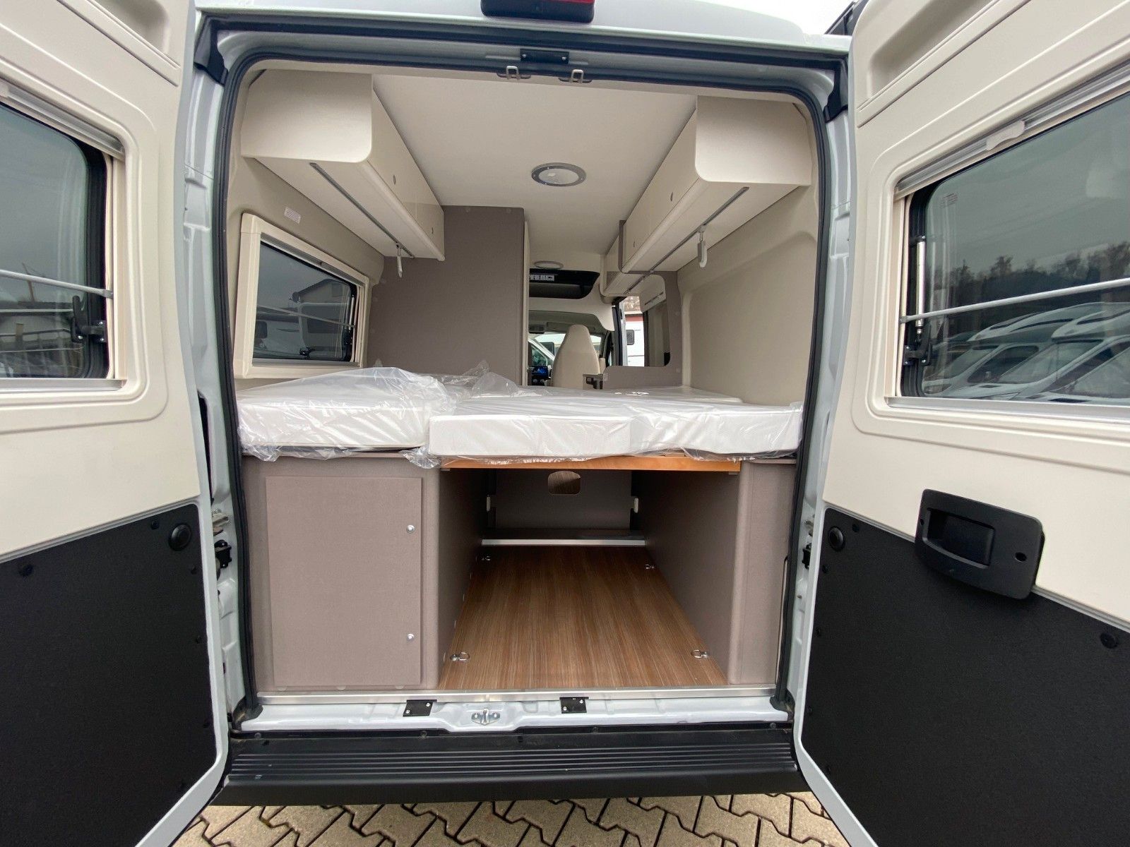 Fahrzeugabbildung Etrusco CV 600 DB *Aufstelldach*Complete Selection*Marki