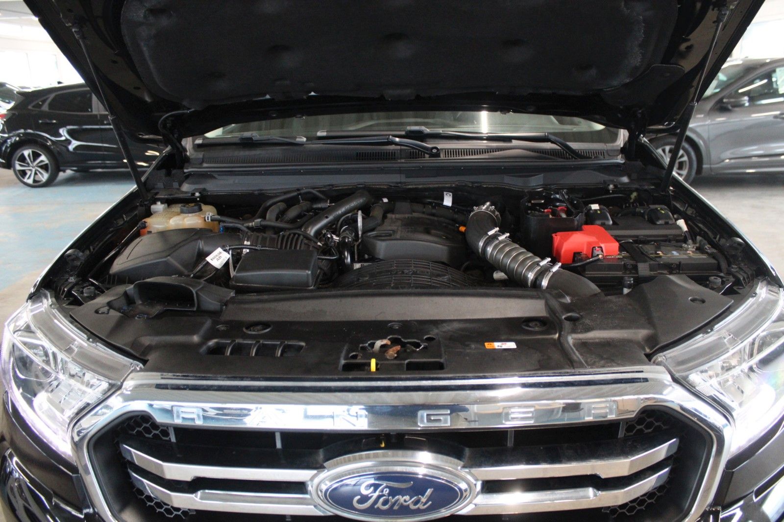 Fahrzeugabbildung Ford Ranger Limited Aut. LED AHK STDHZ HARDTOP uvm.