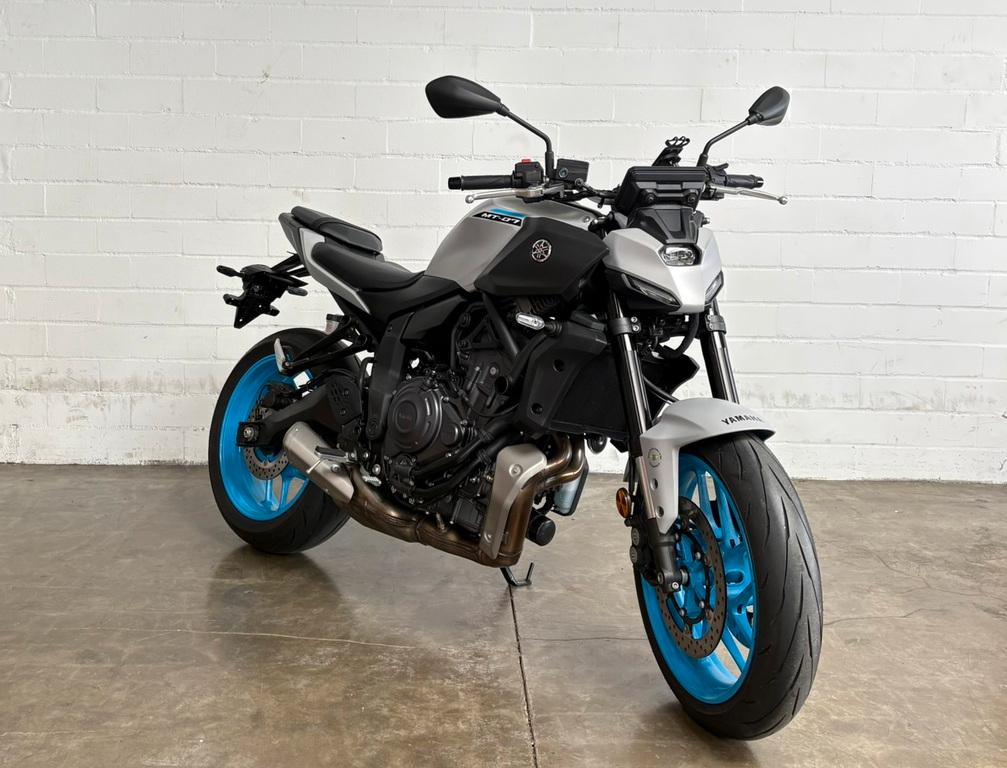 Yamaha MT-07 - wie neu!