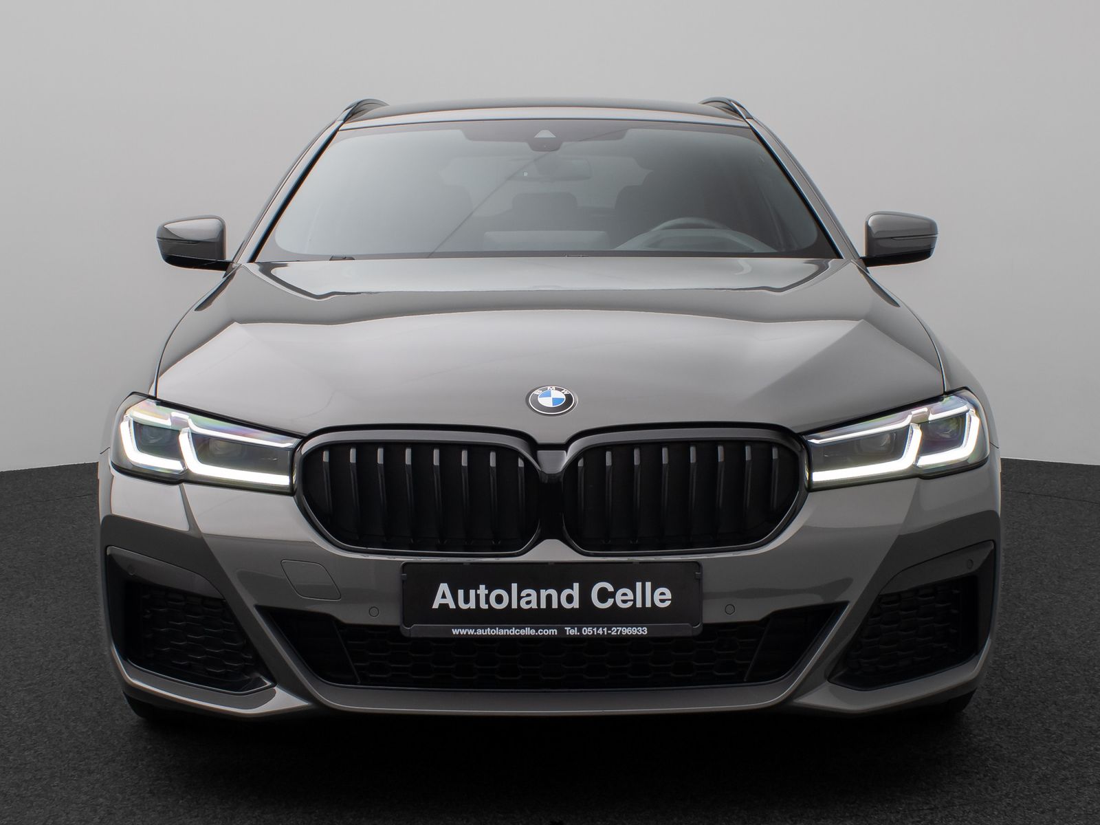 Fahrzeugabbildung BMW 530d xD M Sport Laser Kamera HUD DAB H/K 4xKlima