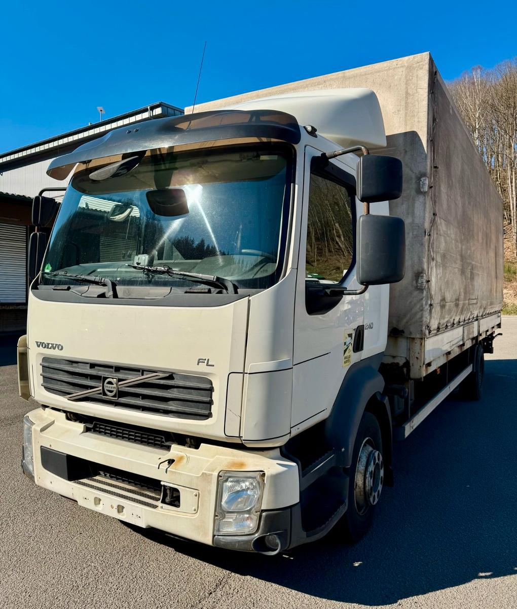 Volvo FL 240