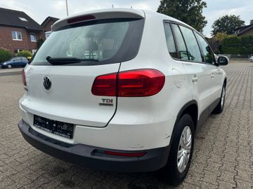 Volkswagen Tiguan - 5