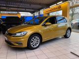 Volkswagen Golf VII Lim. Comfortline*LED*PDC*Apple CarPlay* - : Gelb