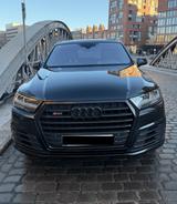 Audi SQ7 4.0 TDI quattro tiptronic - - schwarze Audi SQ7
