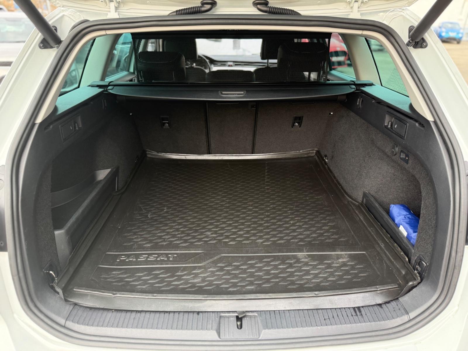 Volkswagen Passat 4Motion Automatik LED Scheckheft, миниатюра 9