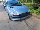 Peugeot 206 Automatikgetriebe  wenig Kilom... - gebrauchte Peugeot 206 aus dem Jahr 2001