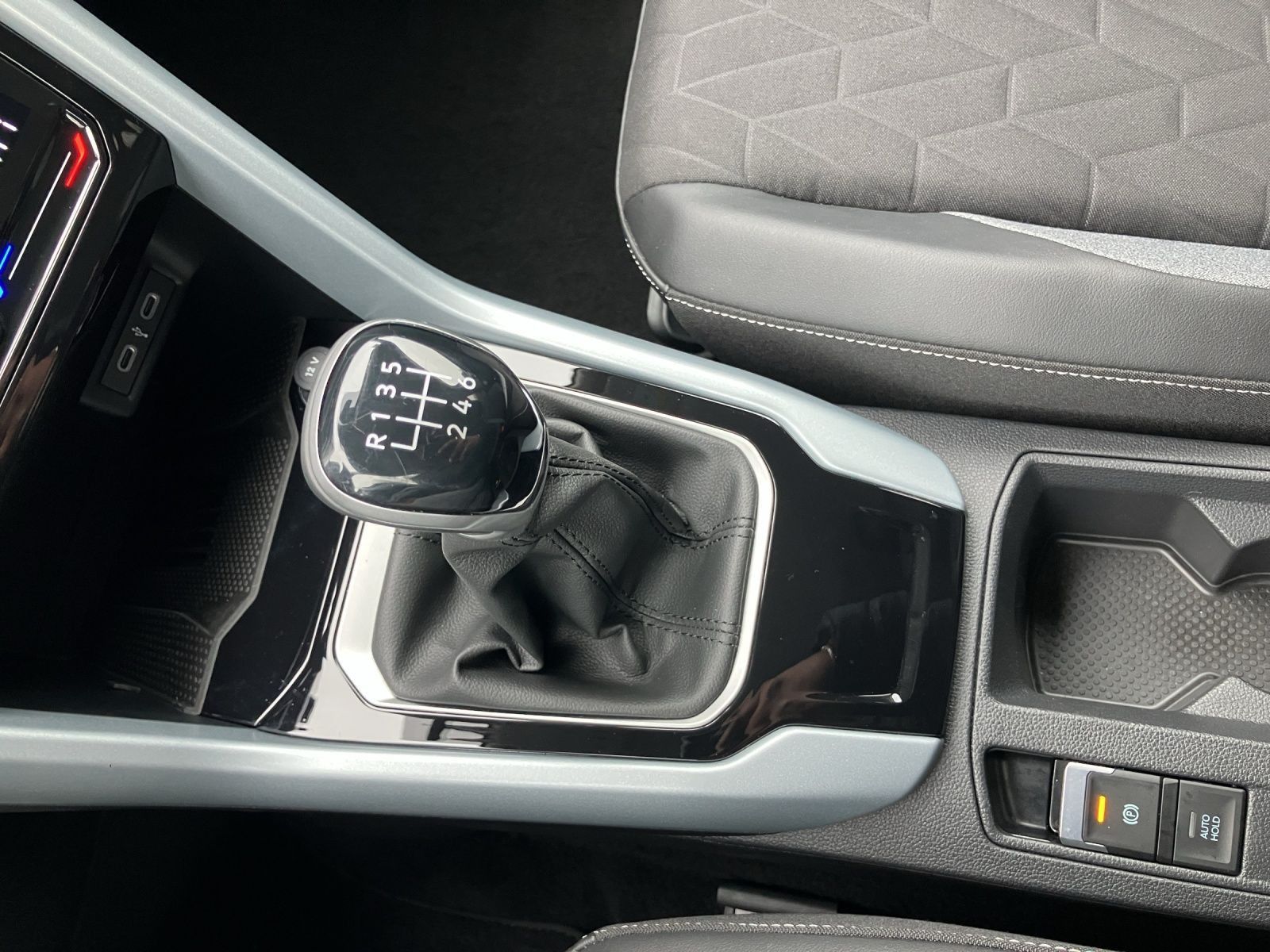 Volkswagen T-Roc - Bild 11