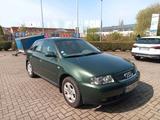 Audi AUDI 1.6 BENZ - Audi A3 aus 2001